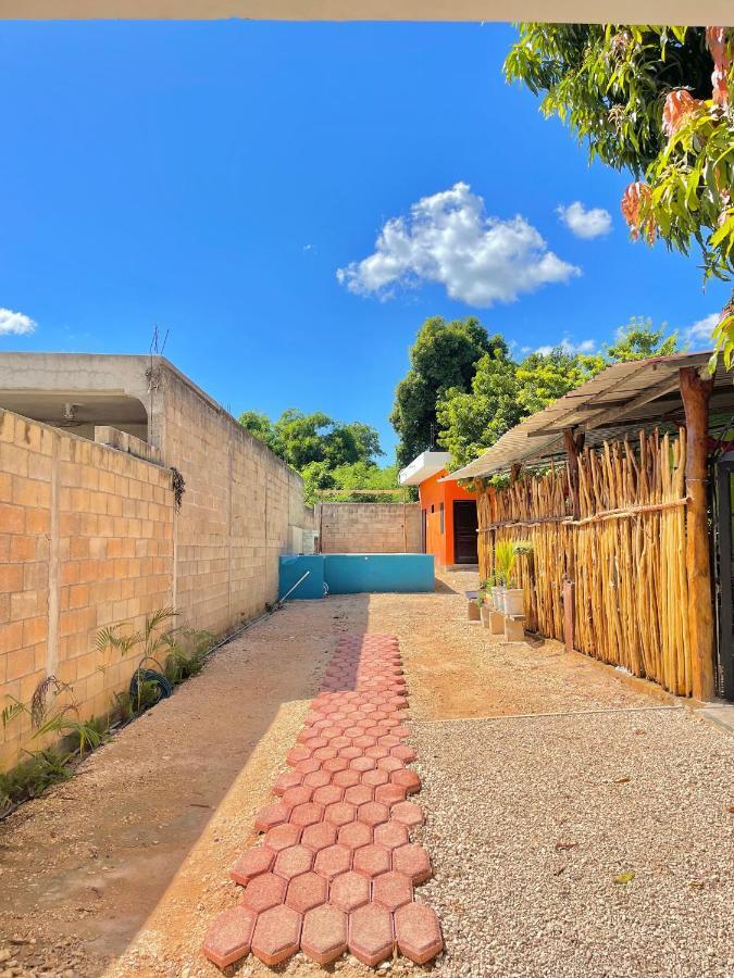 Casa Lol-Cab Hotel Valladolid  Exterior photo